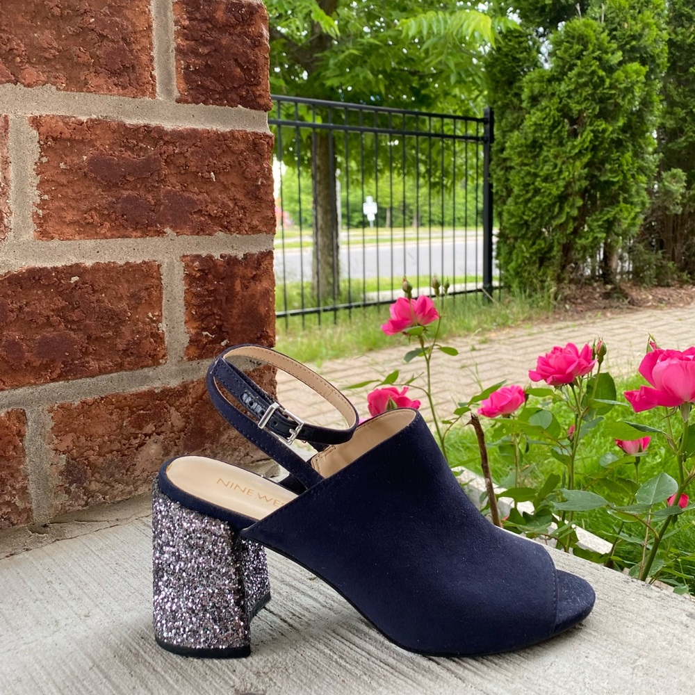 Nine West navy ankle strap chunky glitter heals Women’s size 6.5M